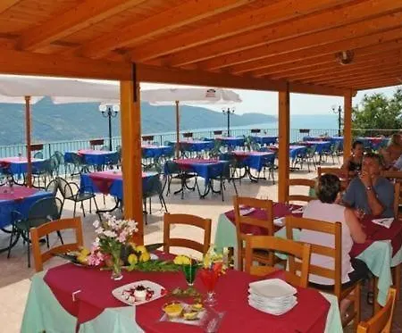 Dreizimmerwohnung Ohne Seeblick شقة *