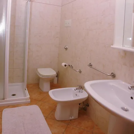 Dreizimmerwohnung Ohne Seeblick Διαμέρισμα Tignale